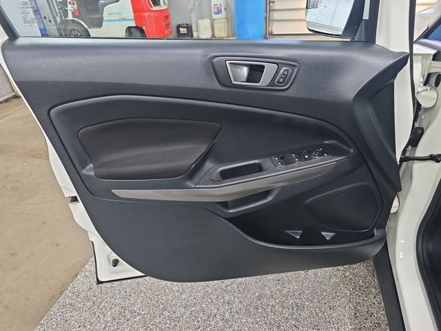 Used 2021 Ford EcoSport SE image 10