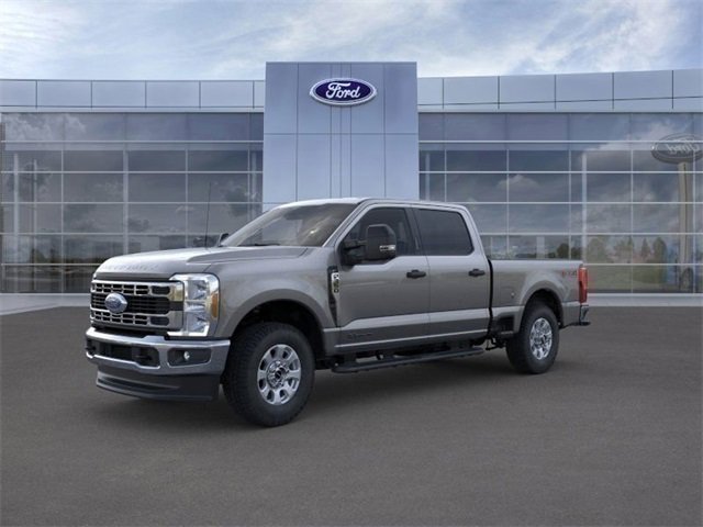 New 2024 Ford F350 XLT w/ FX4 Off-Road Package