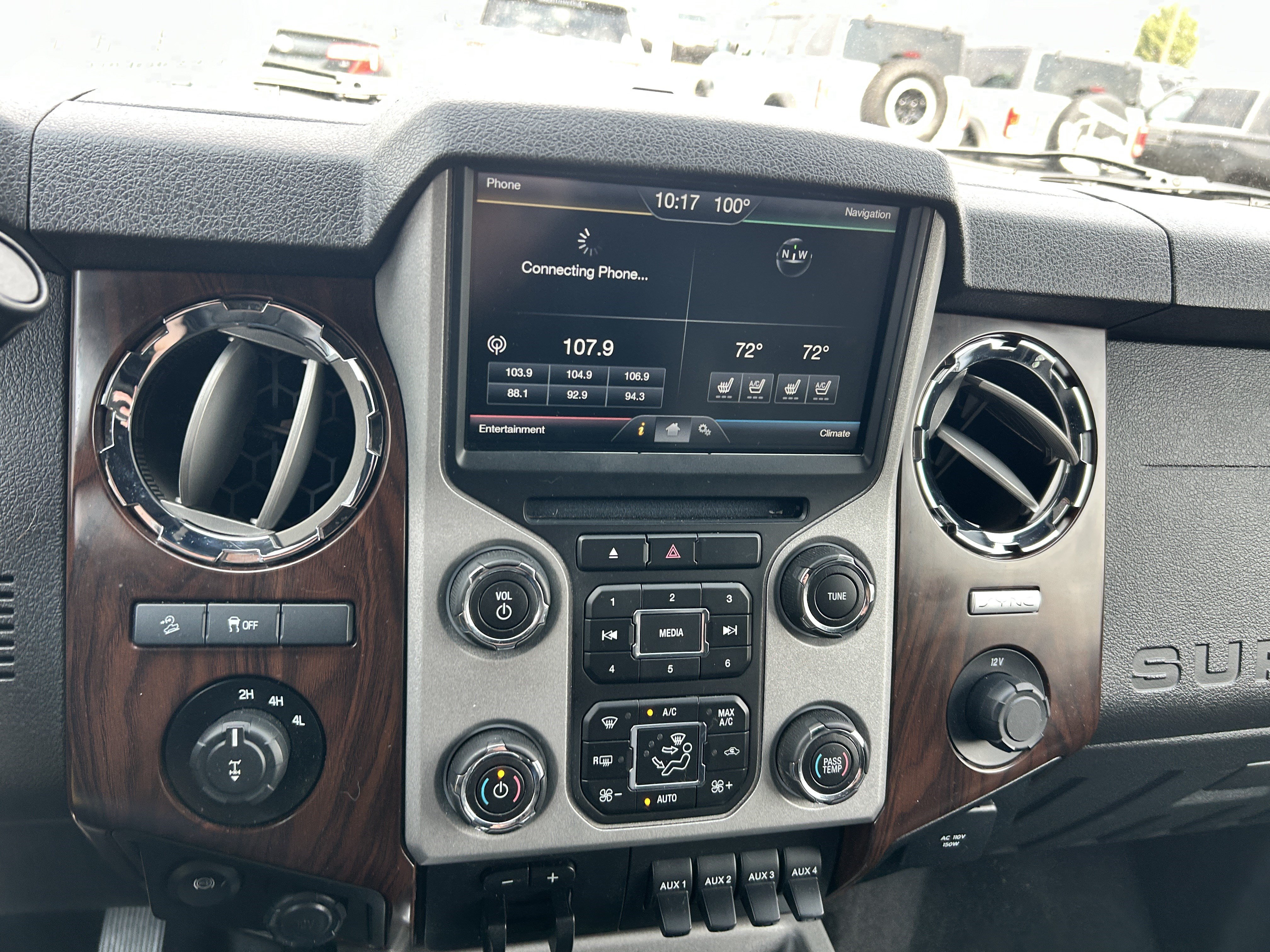 Used 2016 Ford F250 Lariat w/ Lariat Ultimate Package AWD/4WD image 15