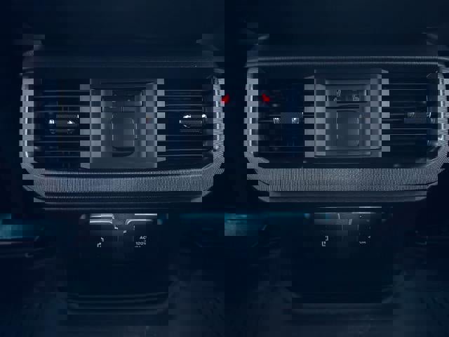 Used 2024 Ford F150 Platinum w/ Equipment Group 702A High image 19