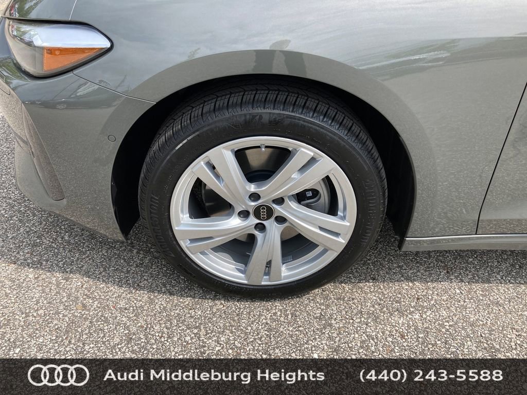 Used 2025 Audi A5 2.0T Premium w/ Convenience Package image 16