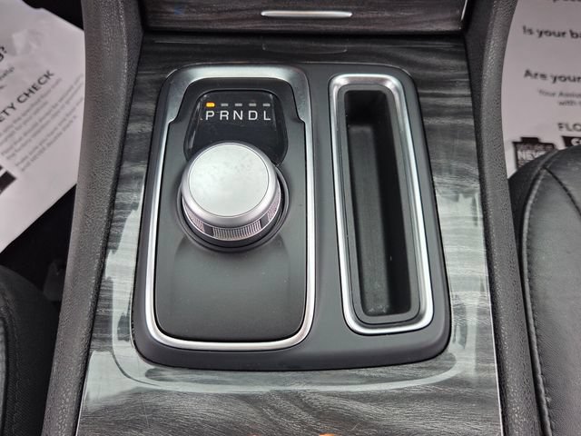 Used 2019 Chrysler 300 Touring L w/ Quick Order Package 22F RWD image 20