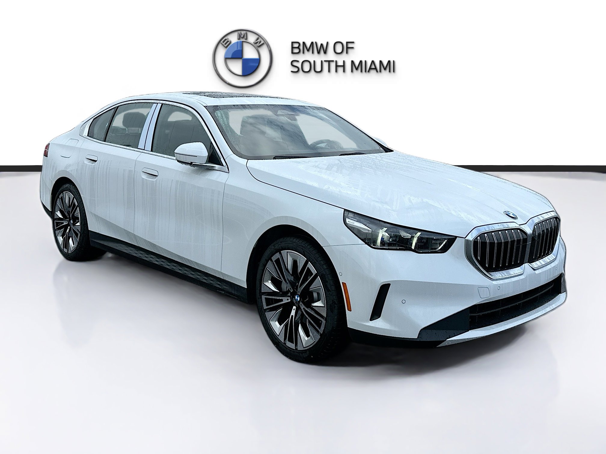 New 2026 BMW 530i 530i w/ Convenience Package image 1