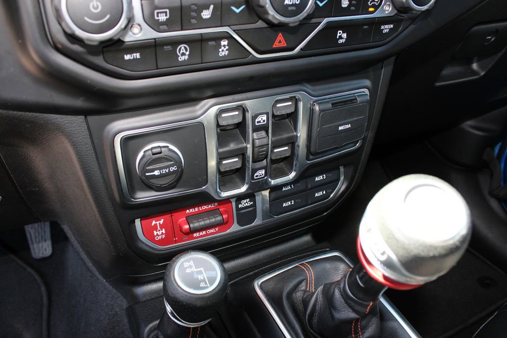 Used 2021 Jeep Gladiator Mojave AWD/4WD image 13