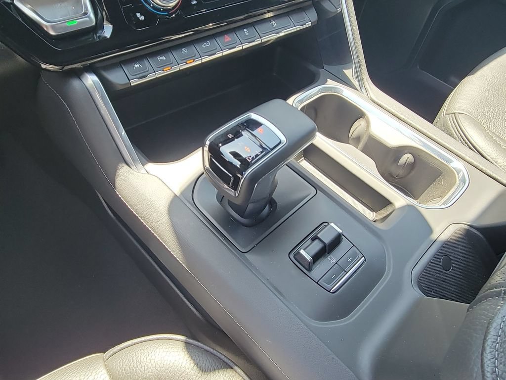Used 2026 GMC Sierra 1500 Denali AWD/4WD image 16