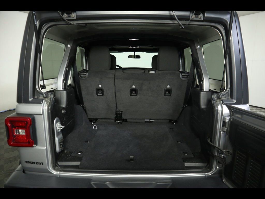 Used 2024 Jeep Wrangler Sport S image 13