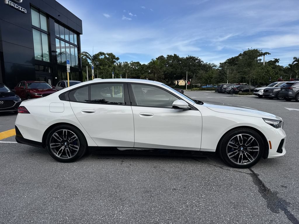 Used 2026 BMW 530i xDrive AWD/4WD image 5
