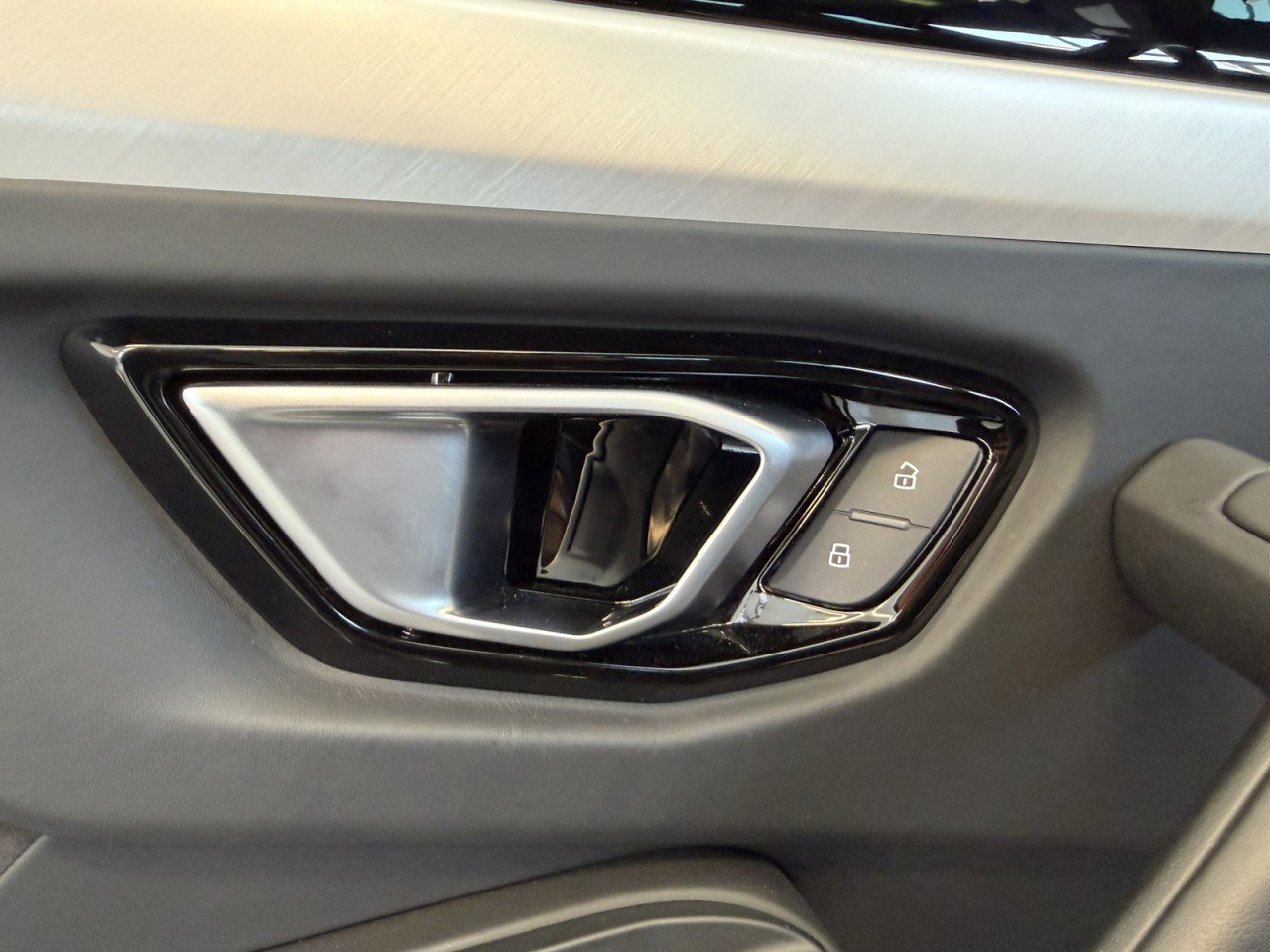 Used 2022 Lamborghini Urus image 41