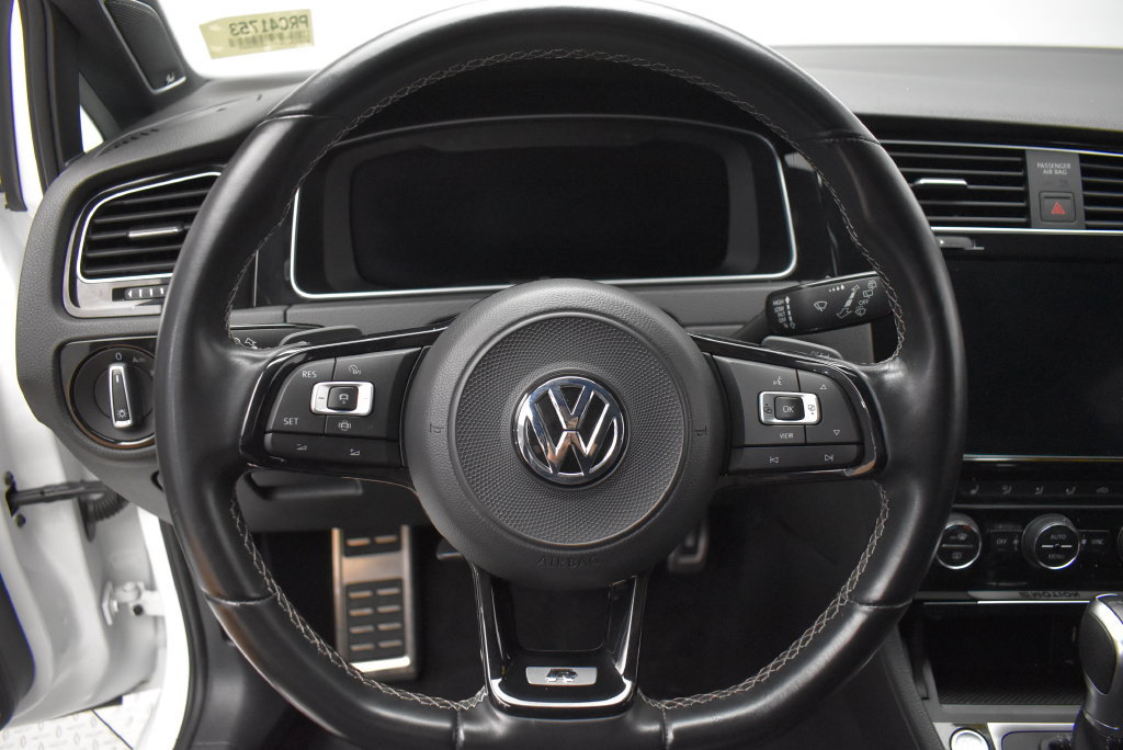 Used 2019 Volkswagen Golf R 4-Door AWD/4WD image 16