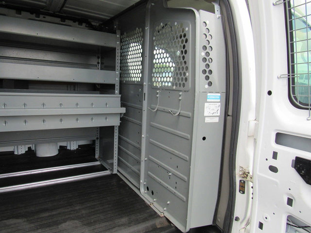 Used 2015 Chevrolet Express 2500 RWD image 17