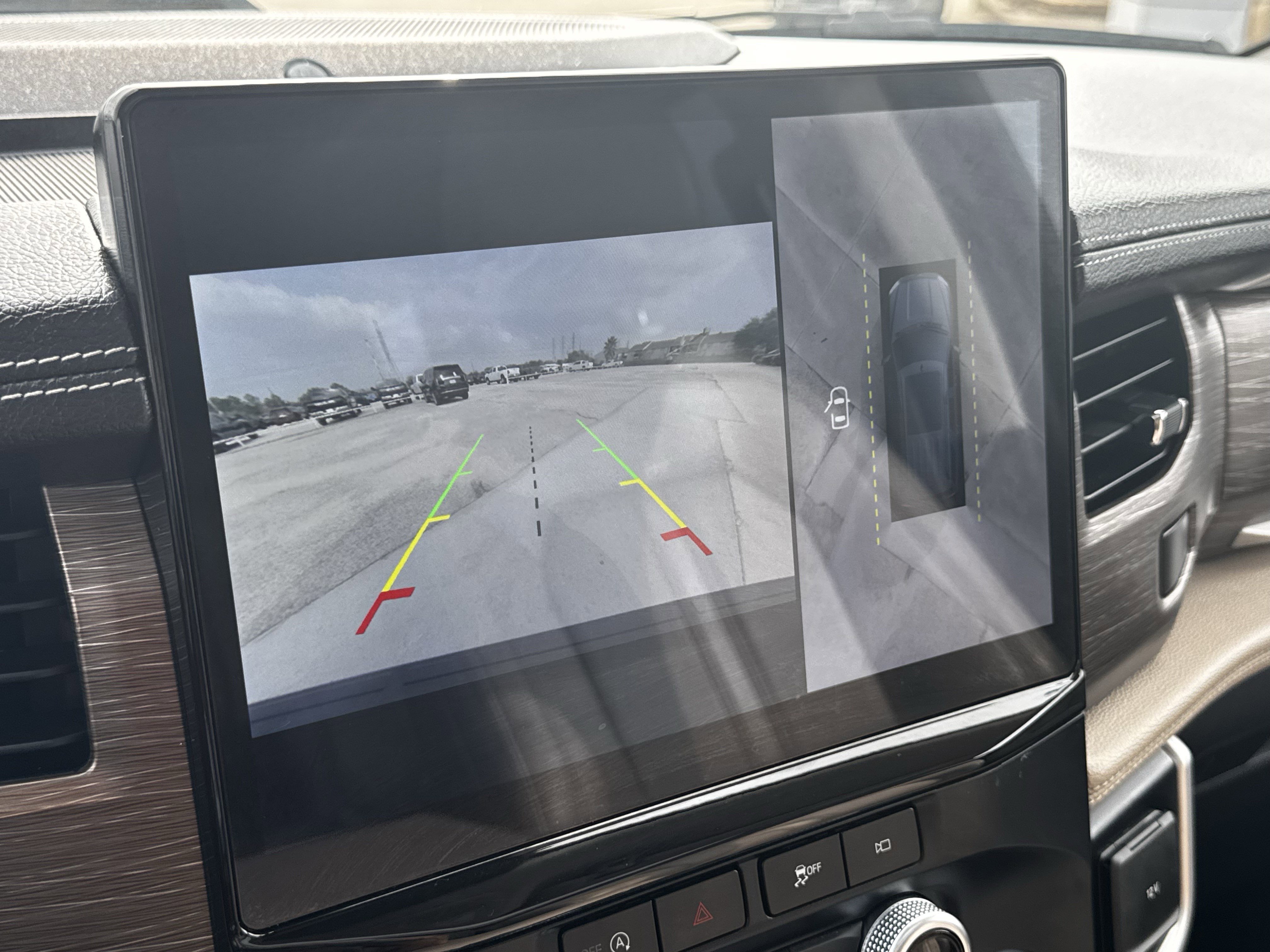 Used 2024 Ford Expedition Limited image 19