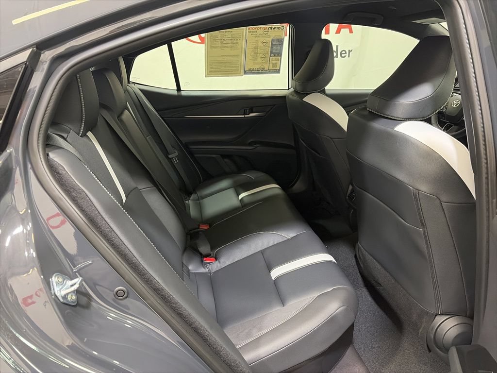 Used 2026 Toyota Camry SE FWD image 16
