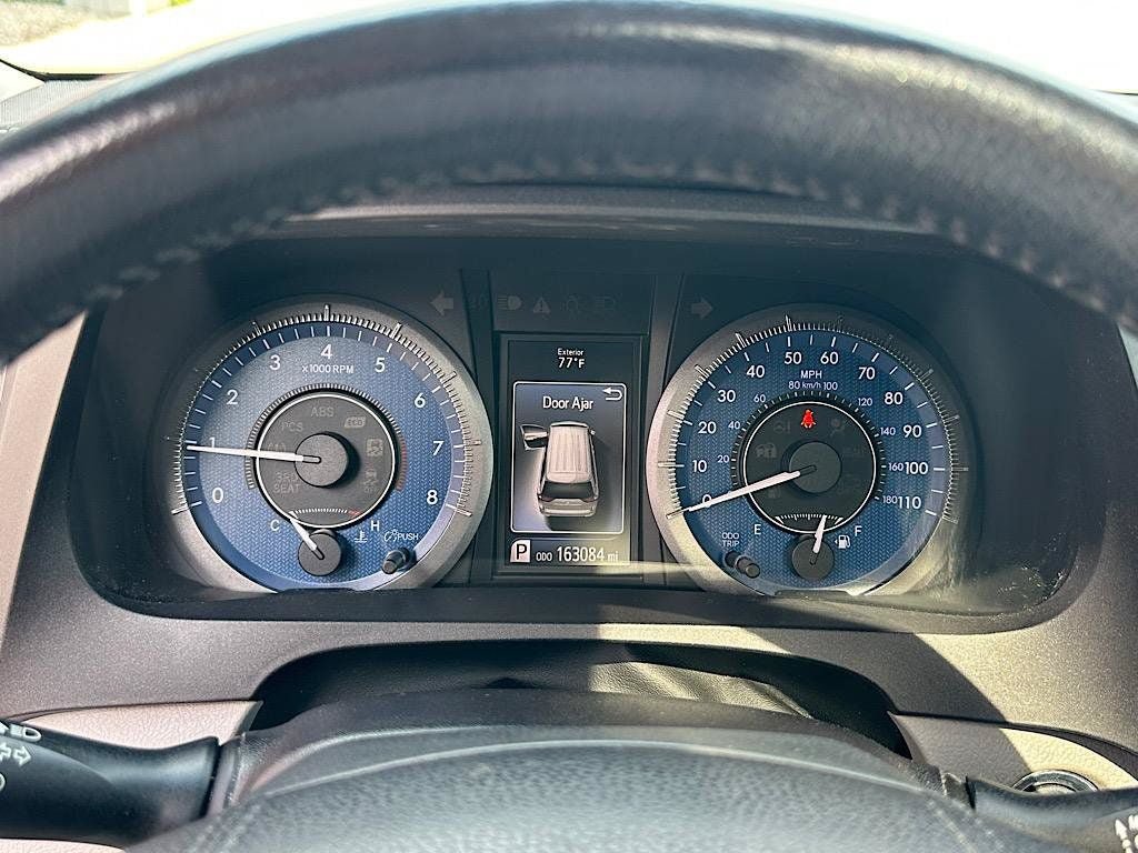 Used 2016 Toyota Sienna XLE w/ XLE Navigation Package FWD image 24