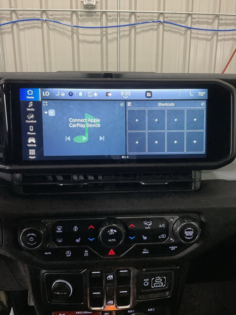 Used 2024 Jeep Gladiator Sport image 16