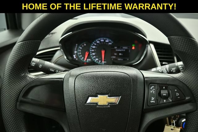 Used 2018 Chevrolet Trax LS FWD image 19