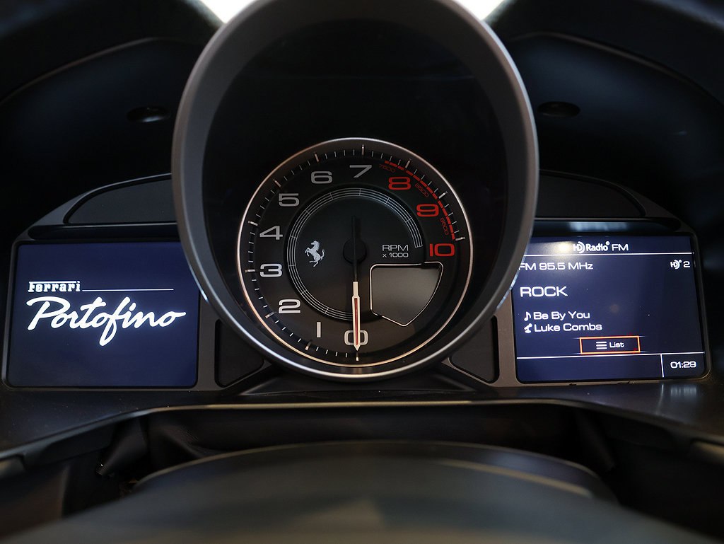 Certified 2019 Ferrari Portofino RWD image 89