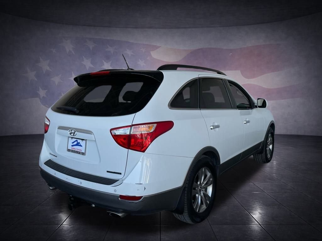 Used 2012 Hyundai Veracruz Limited w/ Entertainment Pkg image 5