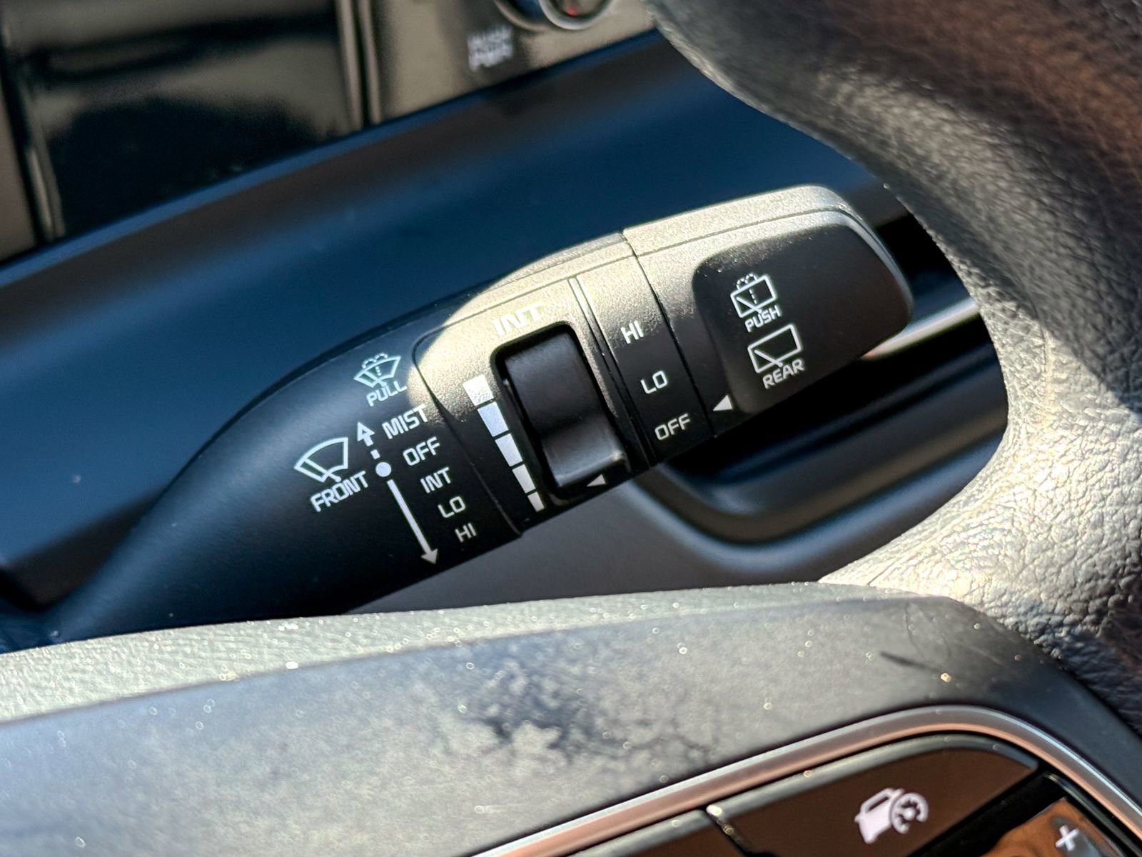 Certified 2025 Kia Seltos LX AWD/4WD image 30