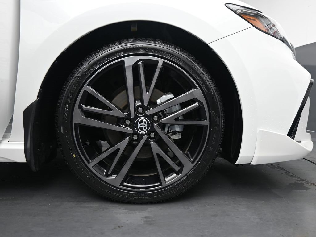 Used 2025 Toyota Camry XSE image 11
