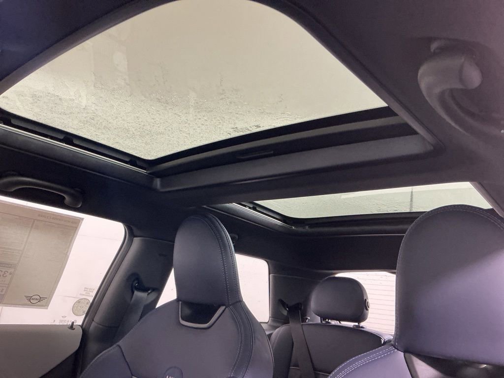 New 2026 MINI Cooper 2-Door Hardtop image 23