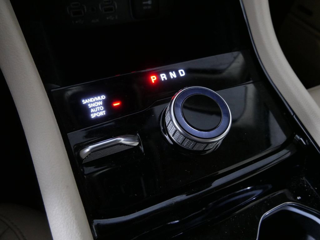 Used 2022 Jeep Grand Cherokee L Limited image 25