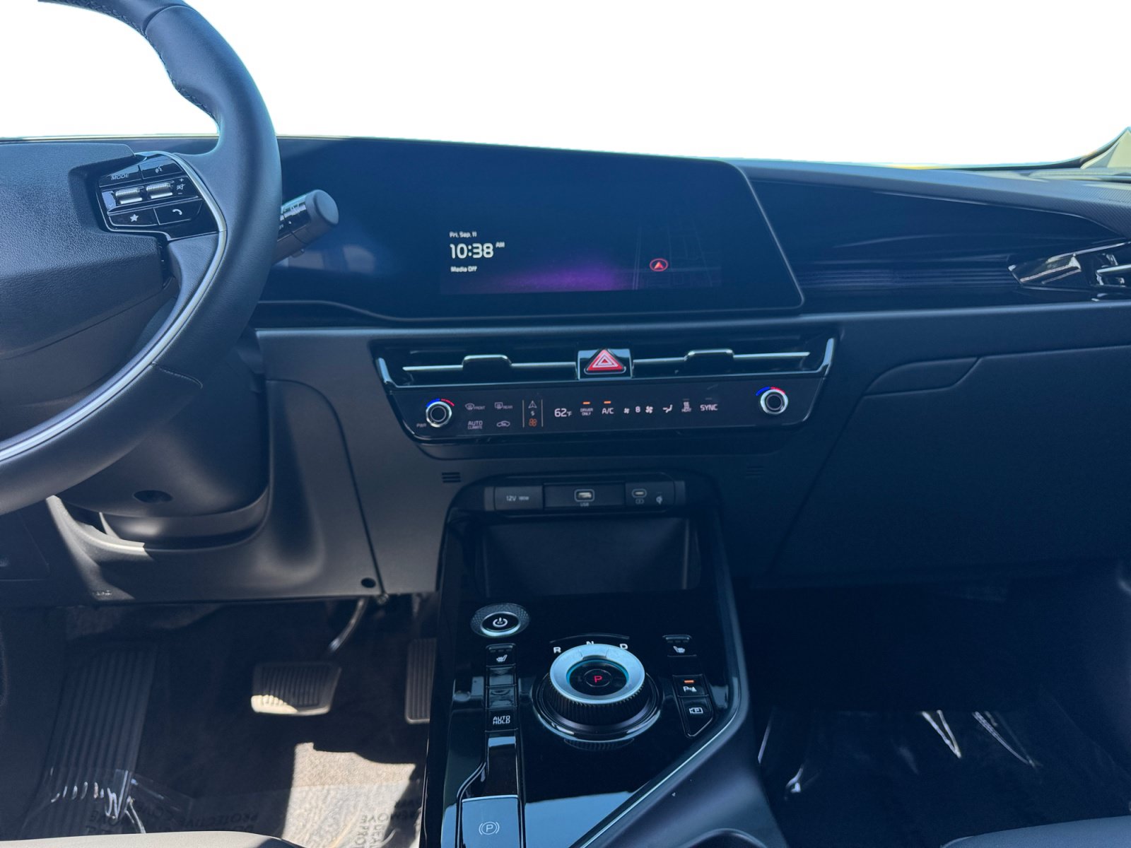 Used 2024 Kia Niro Wind FWD image 11