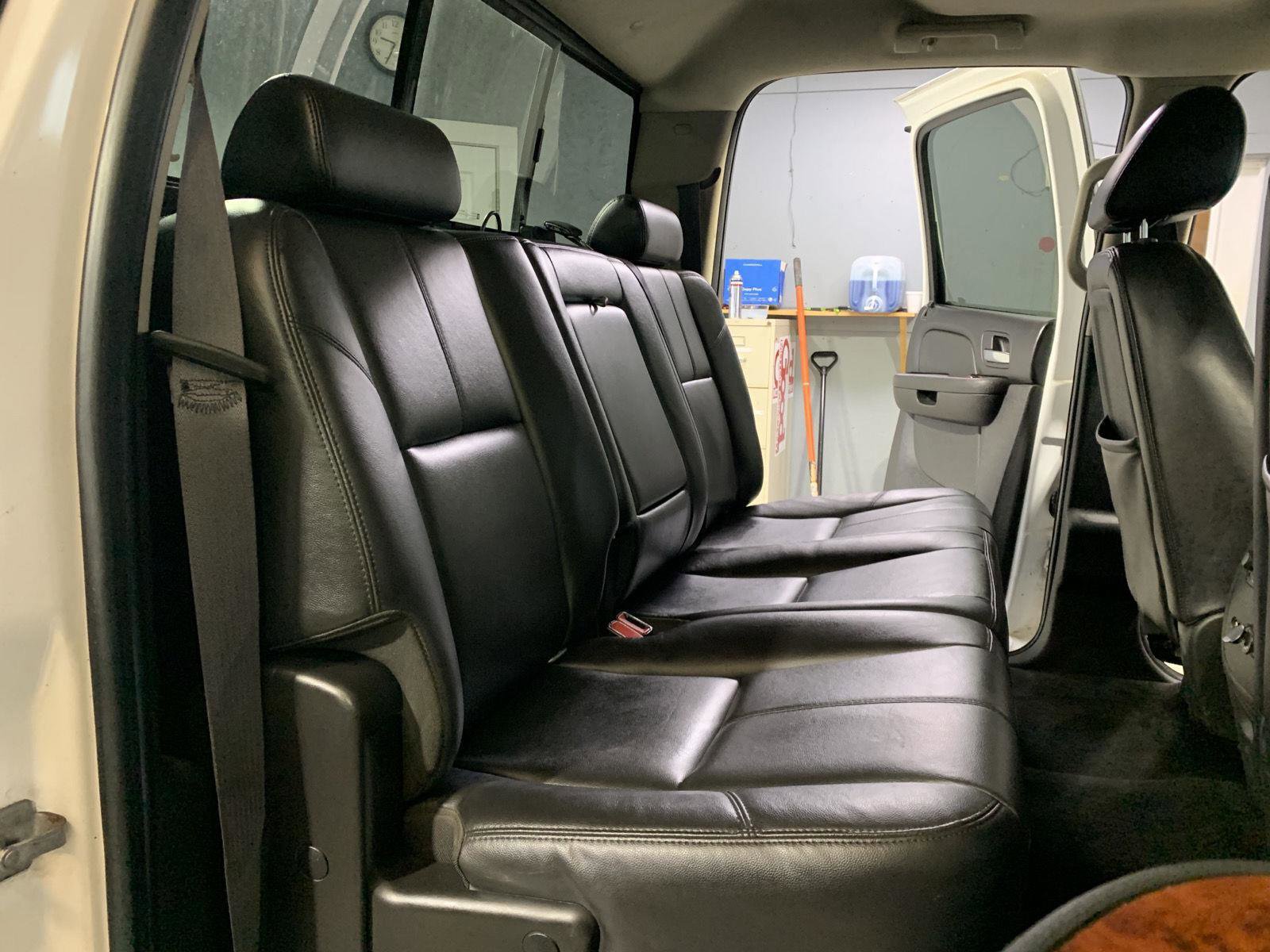 Used 2011 Chevrolet Silverado 2500 LTZ w/ LTZ Plus Package image 33