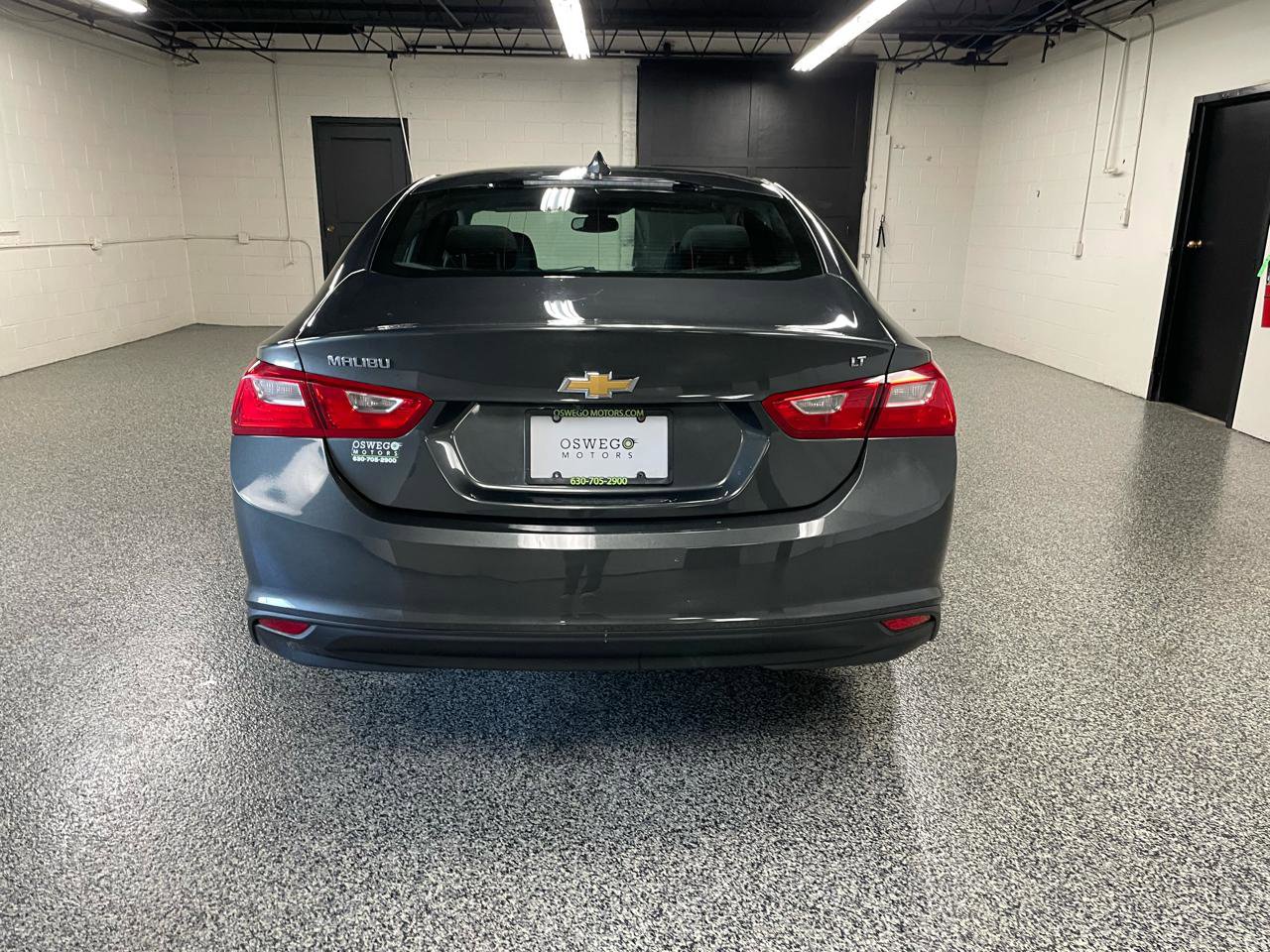 Used 2016 Chevrolet Malibu LT image 5