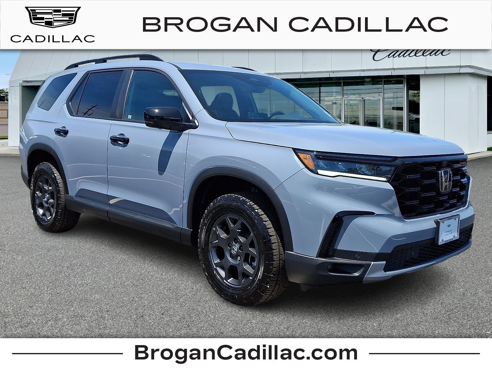 Used 2024 Honda Pilot TrailSport image 1