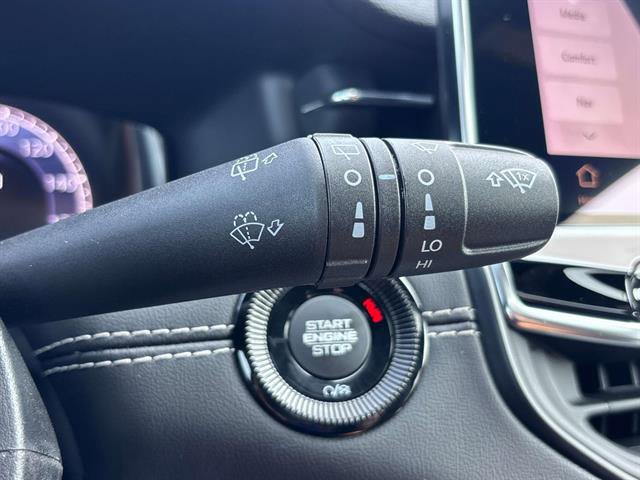 Certified 2024 Jeep Compass Limited w/ High Altitude Package image 28