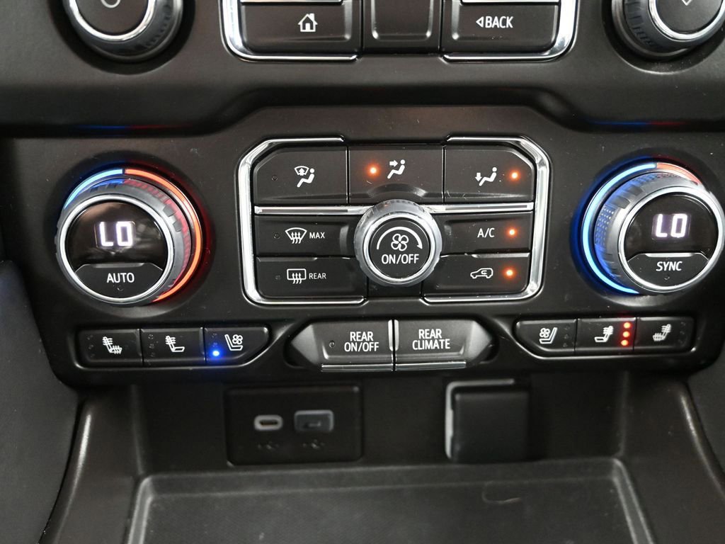 Used 2023 Chevrolet Tahoe Premier AWD/4WD image 23