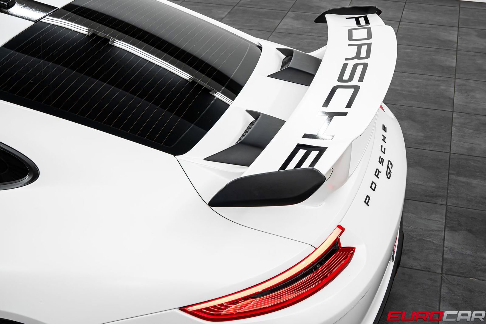 Used 2018 Porsche 911 GT3 image 18