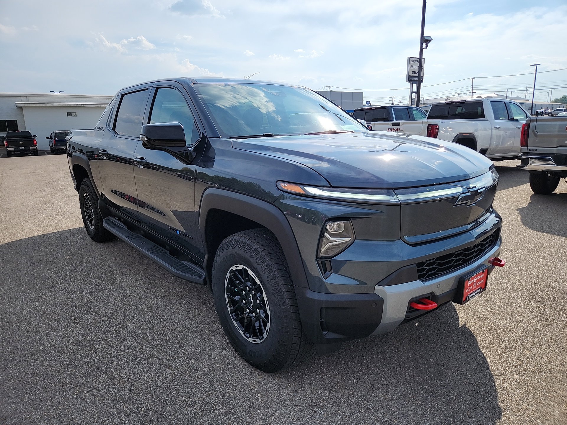 New 2026 Chevrolet Silverado EV Trail Boss w/ Premium Package image 2