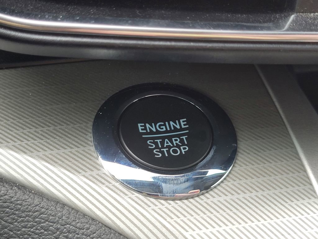 Certified 2023 Ford Explorer XLT w/ Equipment Group 202A image 37