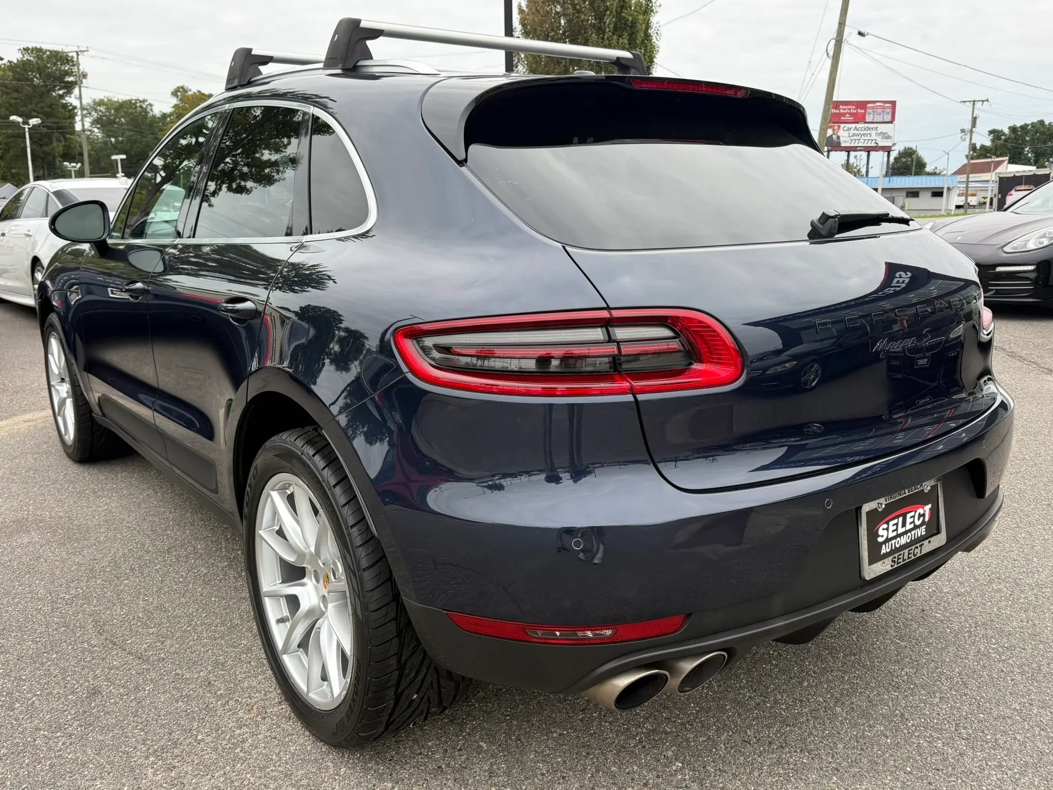 Used 2018 Porsche Macan S AWD/4WD image 3