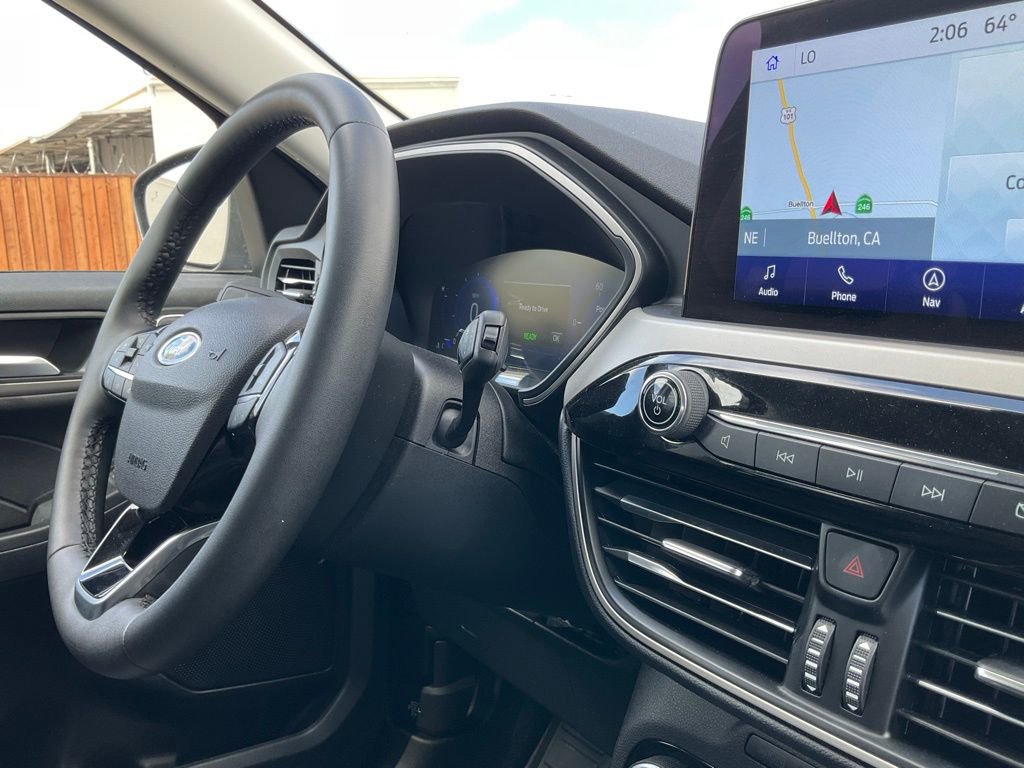 Used 2022 Ford Escape SEL w/ Technology Package image 43