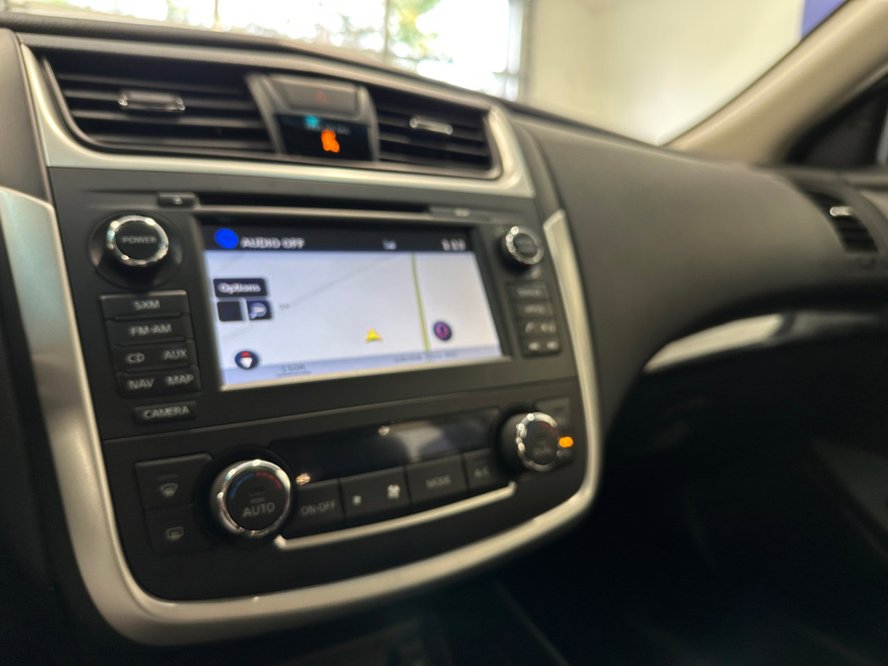 Used 2016 Nissan Altima 2.5 SL w/ 2.5 Technology Package image 44