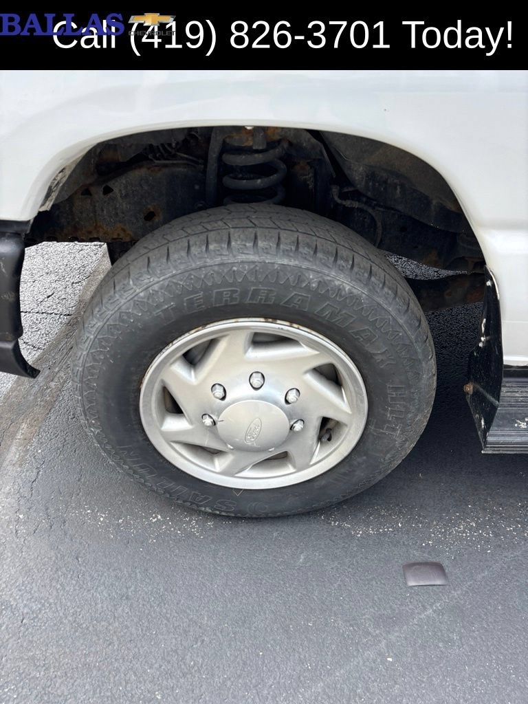 Used 2013 Ford E-150 and Econoline 150 w/ Commercial Cargo Van Pkg RWD image 7
