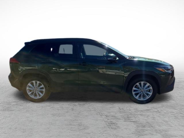 Certified 2024 Toyota Corolla Cross LE AWD/4WD image 4