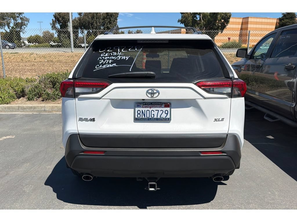 Used 2020 Toyota RAV4 XLE w/ Carpet Mat Package FWD image 6