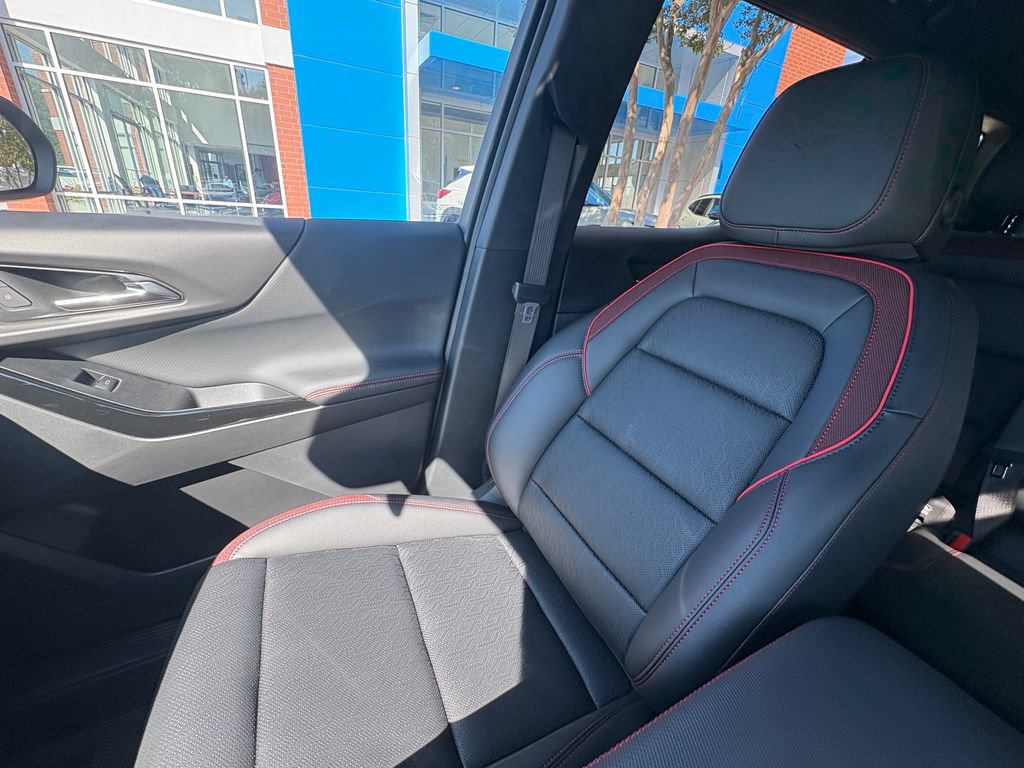New 2027 Chevrolet Equinox RS w/ LPO, Trailering Package AWD/4WD image 11