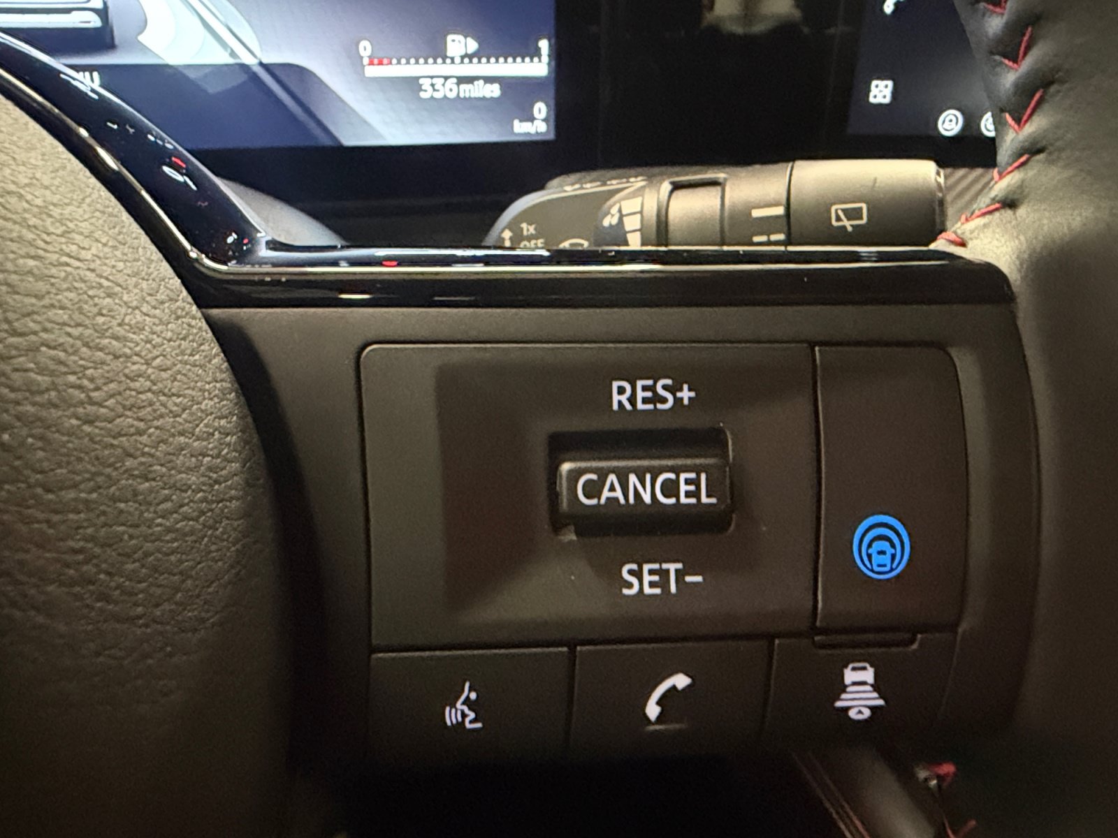 Used 2026 Nissan Kicks SR FWD image 37