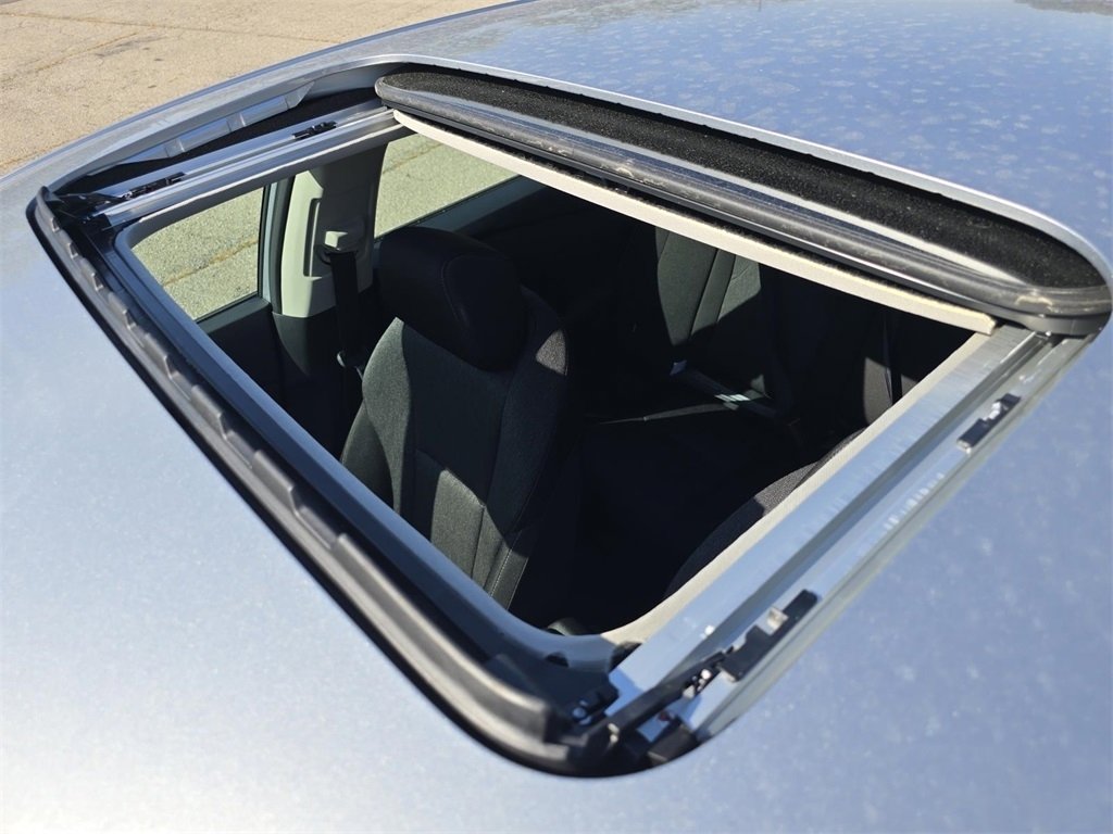 New 2025 Honda Accord SE image 3