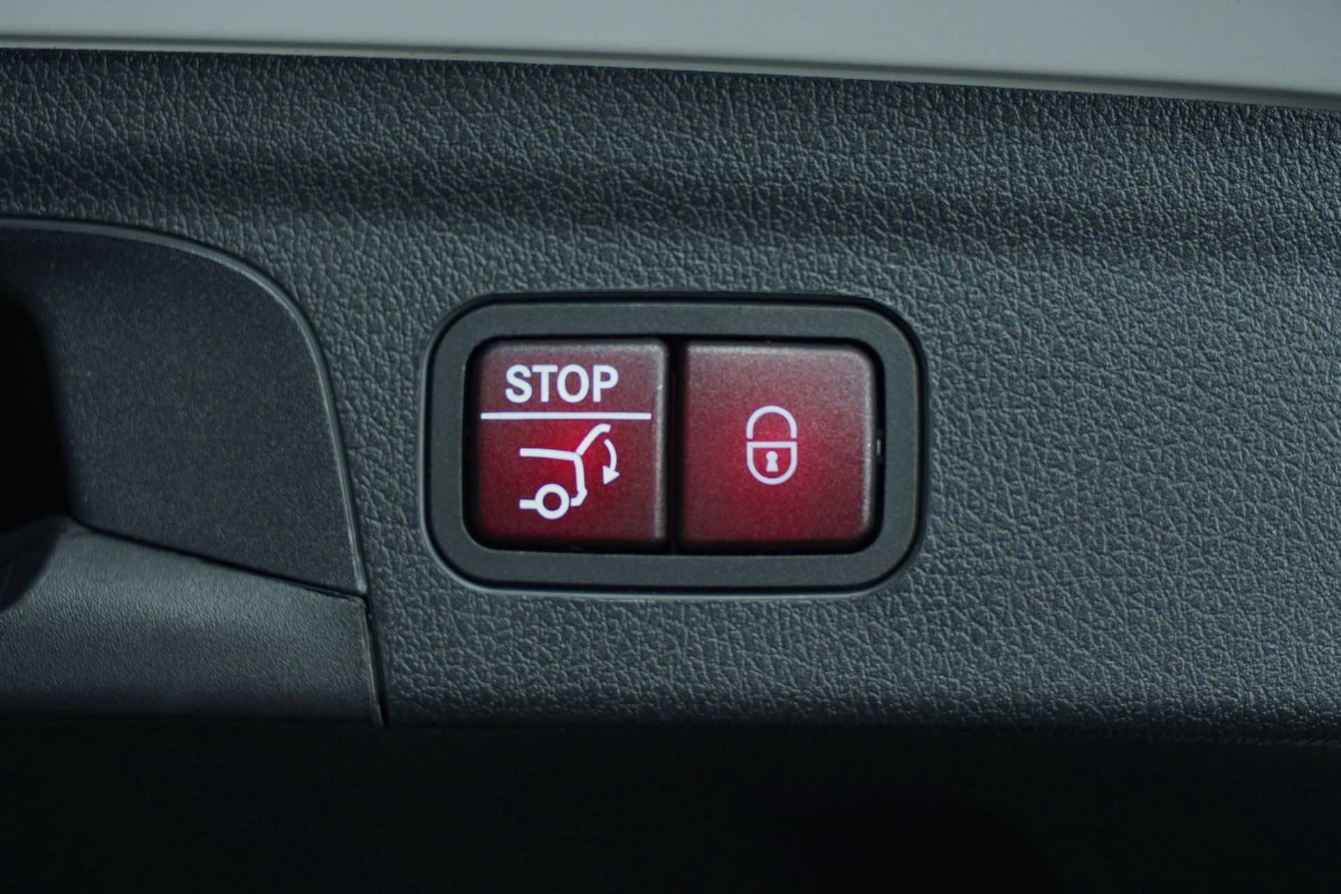 Used 2024 Mercedes-Benz GLE 350 4MATIC image 49
