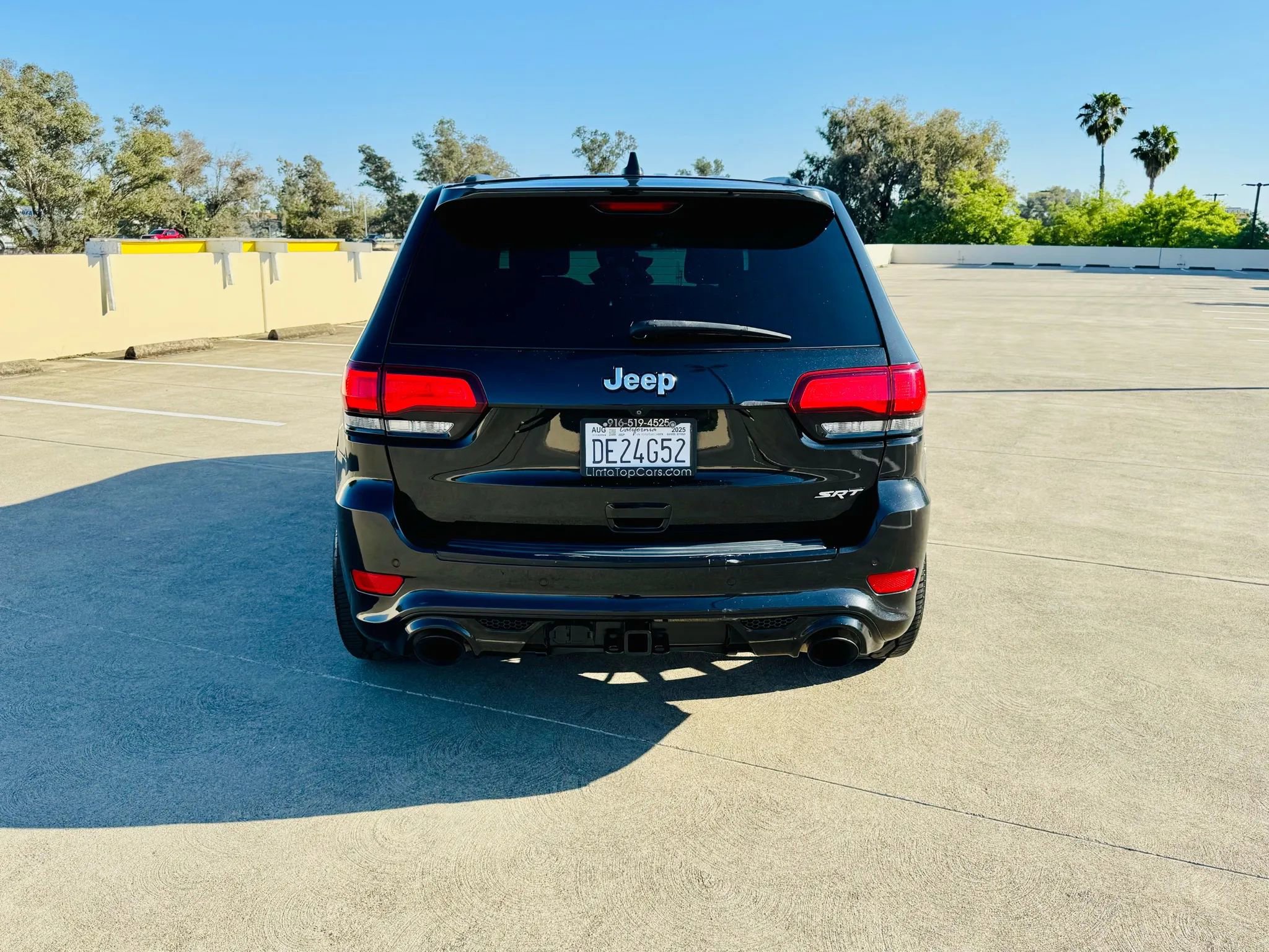 Used 2014 Jeep Grand Cherokee SRT8 w/ Luxury Group II image 20
