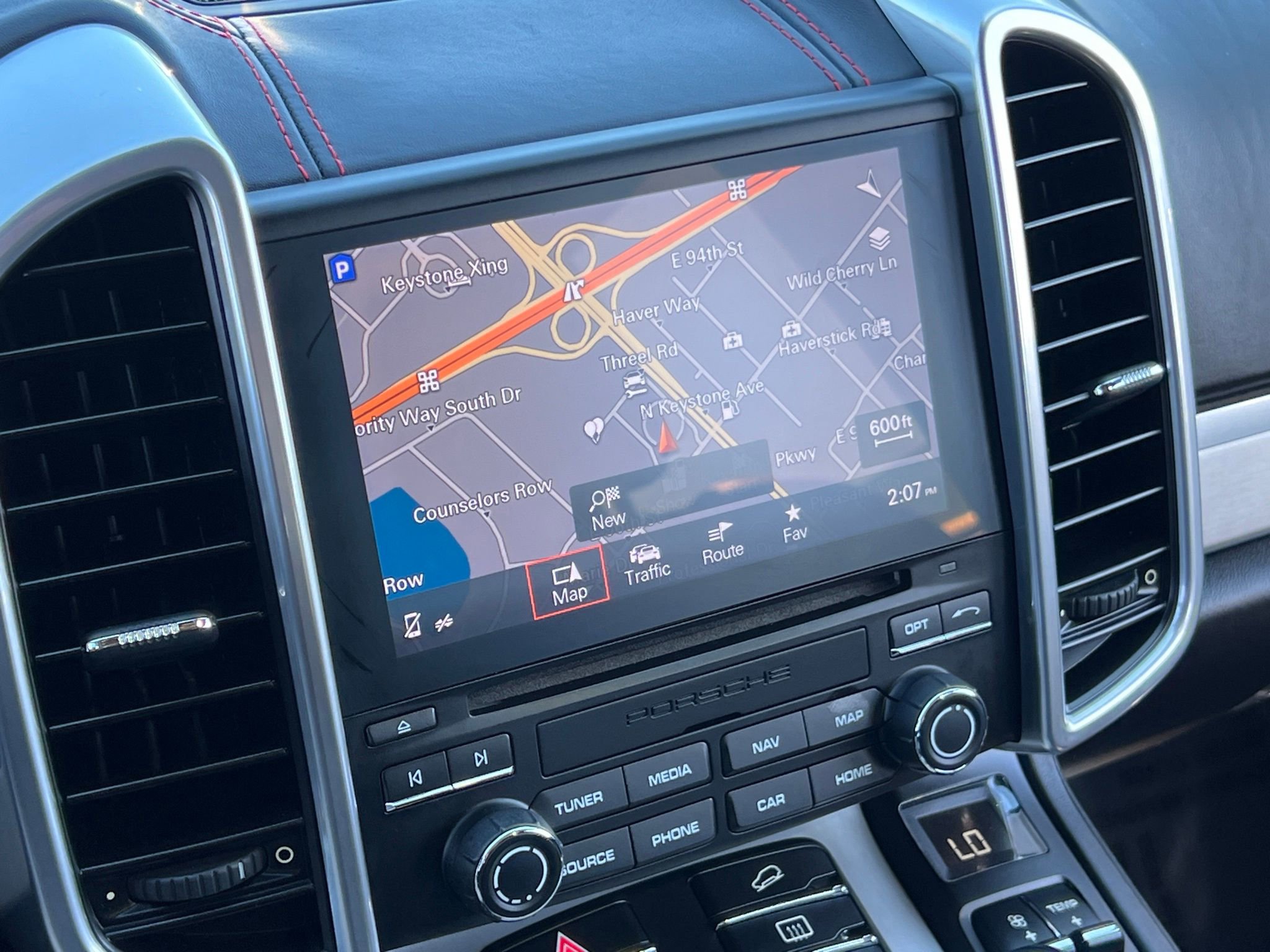 Used 2017 Porsche Cayenne GTS image 29