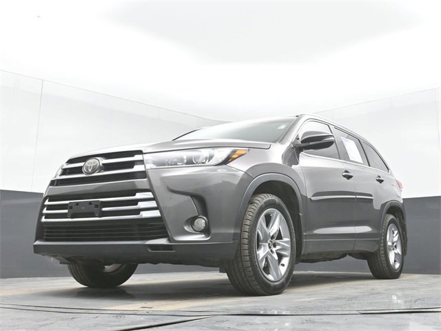 Used 2017 Toyota Highlander Limited image 47