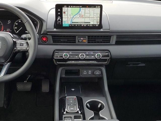 New 2025 Honda Pilot Touring image 33