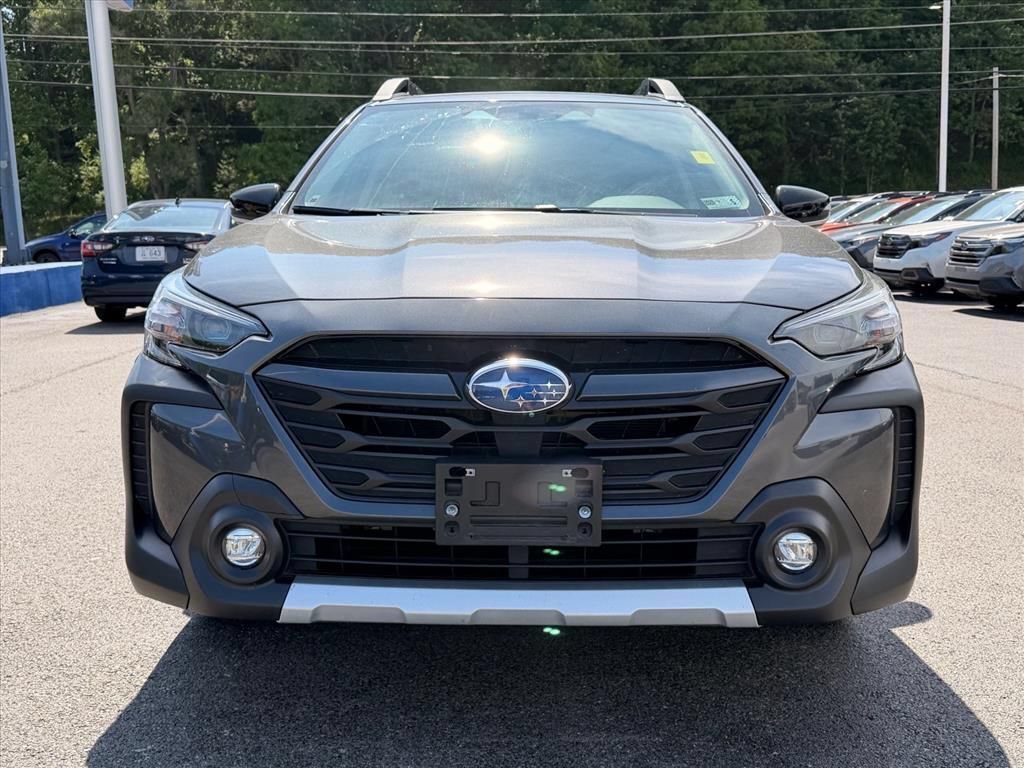 Used 2025 Subaru Outback Limited AWD/4WD image 17
