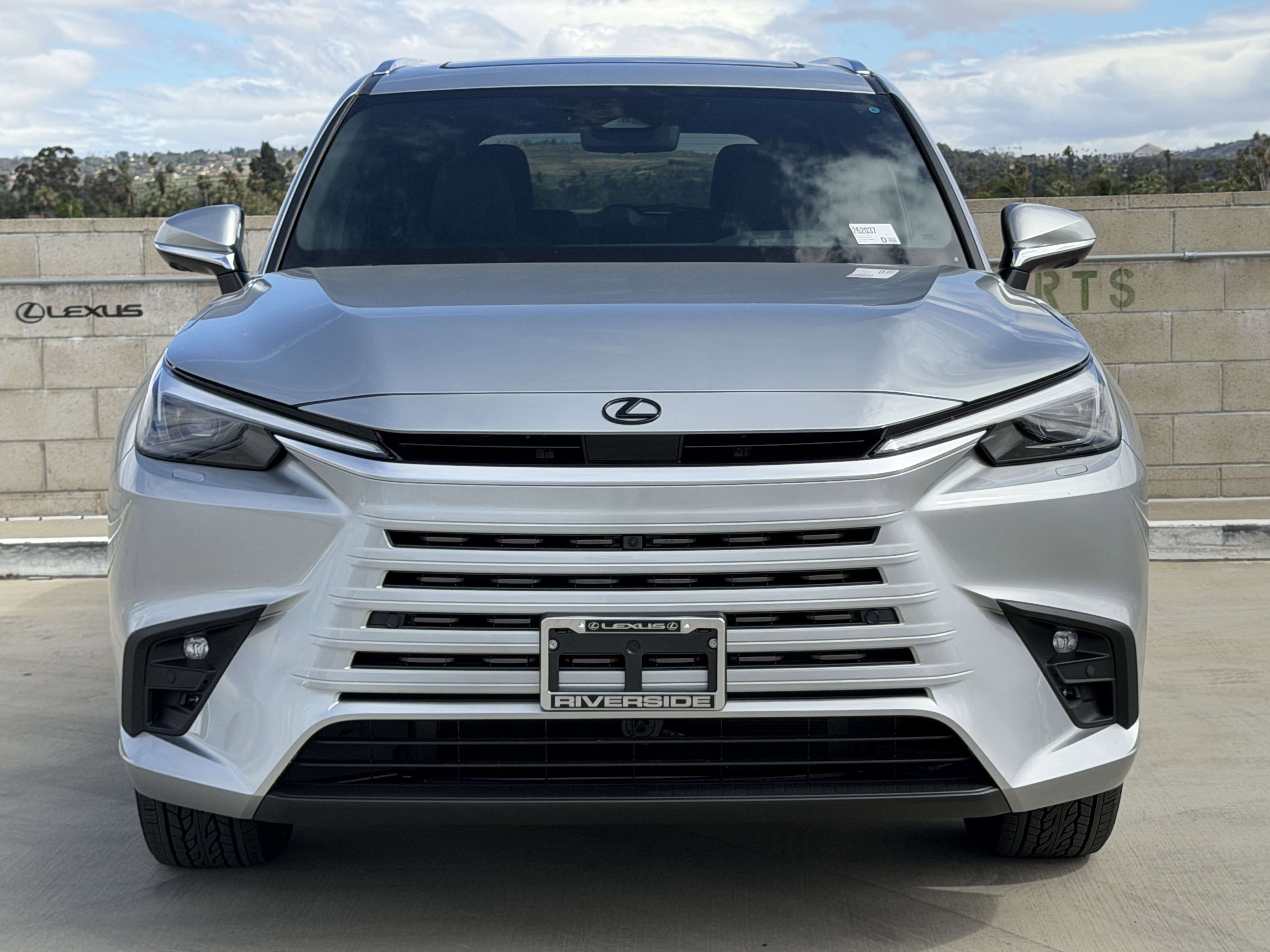 New 2026 Lexus TX 550h AWD Plug-In Hybrid image 5